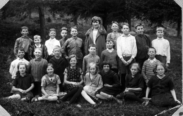 skolklassca1927.jpg